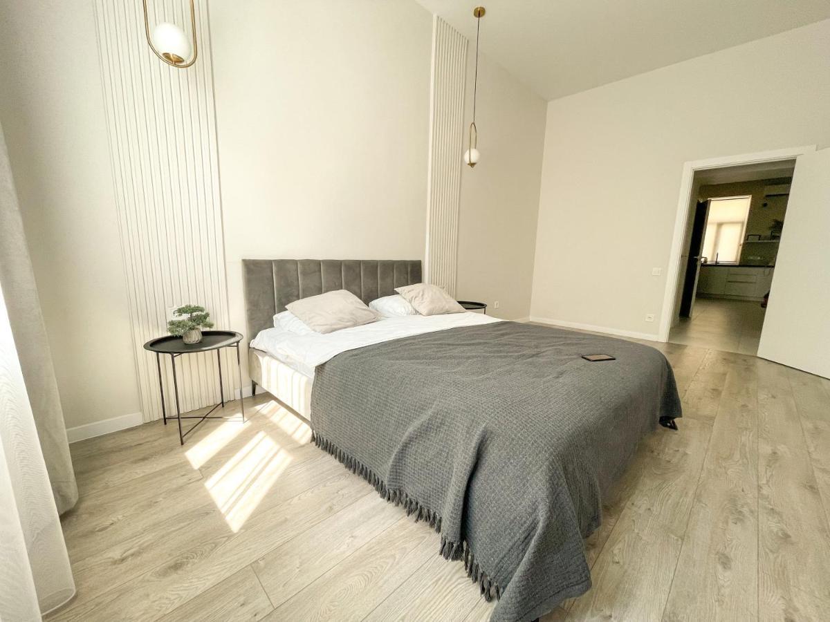 Апартаменти На Менцинського 6 Lviv Exterior foto